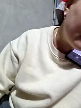 phay79 online show from March 13, 1:12 am