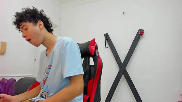 MiaBella and Max online show from March 14, 11:59 am