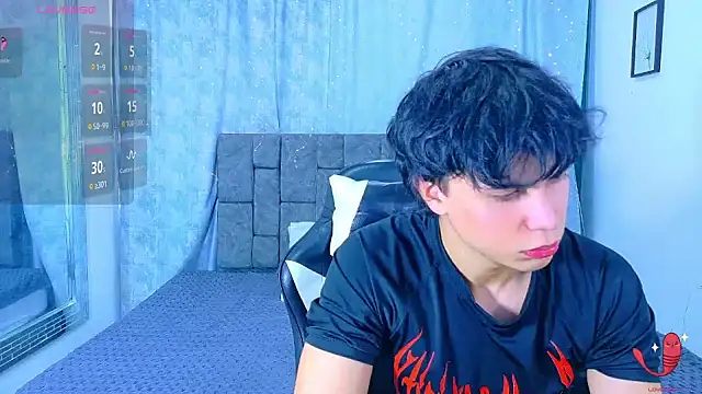 Dantekent online show from April 25, 1:52 pm
