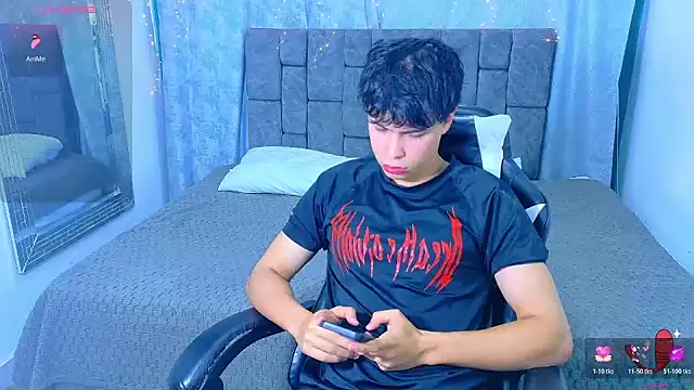 Dantekent online show from April 29, 1:26 pm
