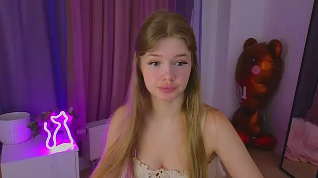belrinaa online show from May 1, 8:46 pm