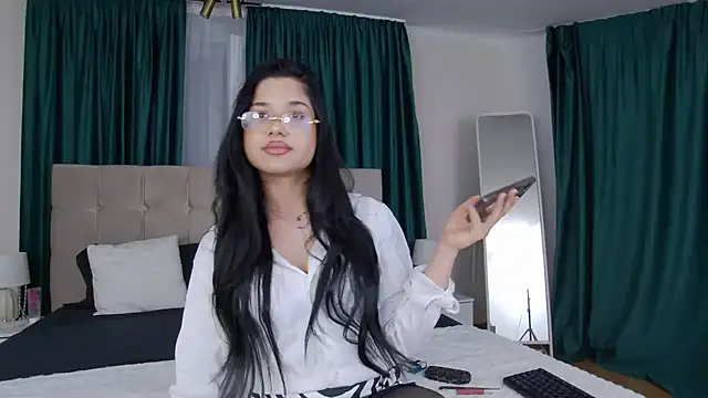 Snapshot of MissNaomiBelle chatting on June 12, 6:40 pm MissNaomiBelle online show from June 12, 6:40 pm