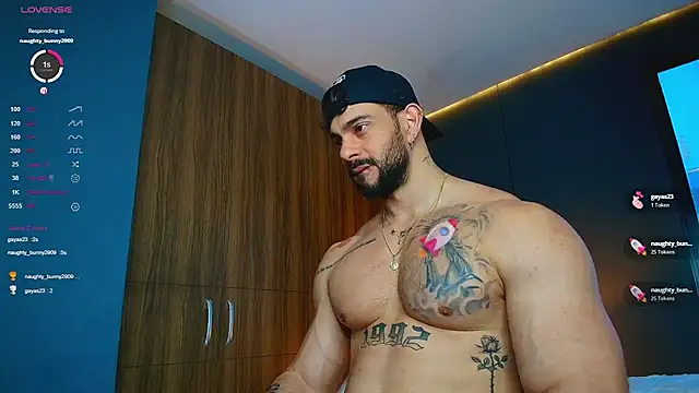 Snapshot of massimo_visconti chatting on July 28, 4:39 pm massimo visconti online show from July 28, 4:39 pm