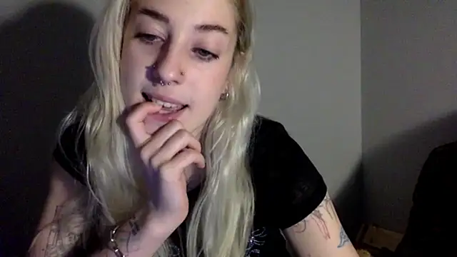 EmmyWet online show from March 16, 7:29 pm