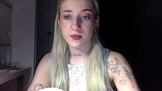 EmmyWet online show from March 29, 4:29 pm