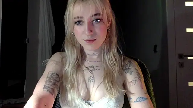 EmmyWet online show from April 29, 8:15 pm