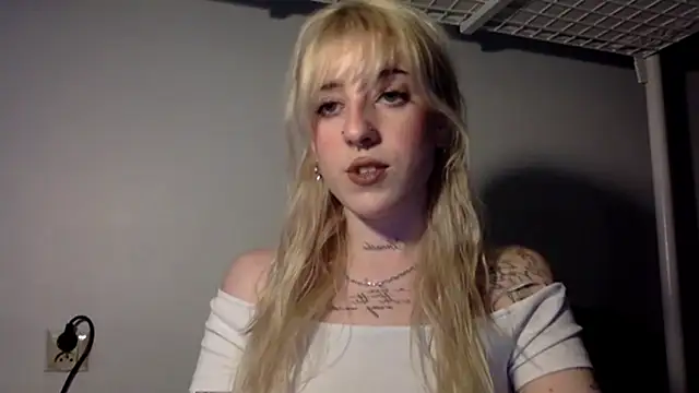 EmmyWet online show from May 2, 6:13 pm