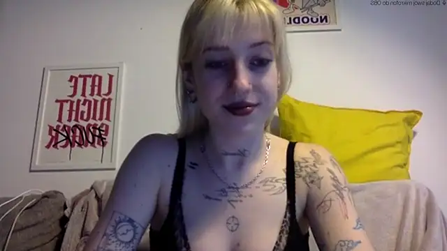EmmyWet online show from May 15, 6:04 pm