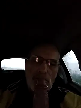 lui8181 online show from March 11, 5:41 pm