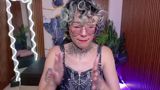 Snapshot of Lyra_tay chatting on July 31, 7:02 pm Lyra tay online show from July 31, 7:02 pm