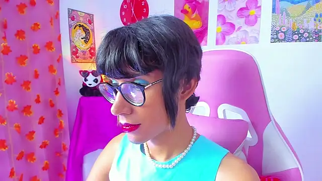 Madeline 21 online show from March 16, 5:24 am