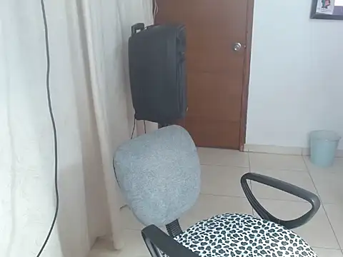 IrisArellano  online show from March 10, 1:32 am