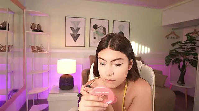 MandyCollins online show from April 28, 11:48 am