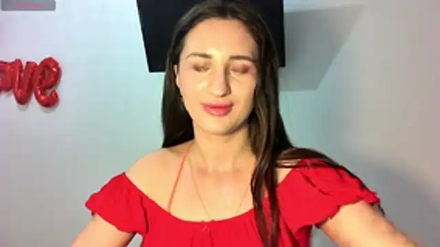 EveLuxe01 online show from March 15, 6:14 pm