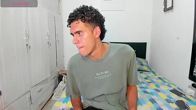 Jean And PaulXL online show from March 4, 10:16 pm