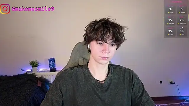AnthonyCuutie online show from June 23, 6:06 pm