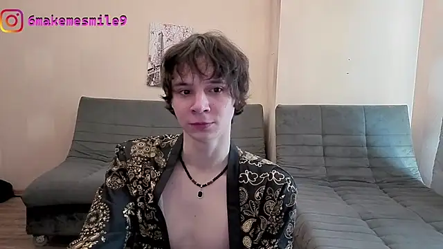 AnthonyCuutie online show from August 1, 5:07 am
