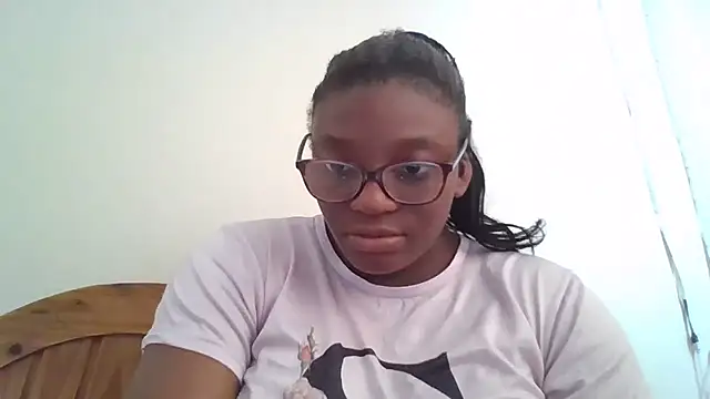 Snapshot of SexyGemBeauty chatting on July 31, 3:55 pm SexyGemBeauty online show from July 31, 3:55 pm