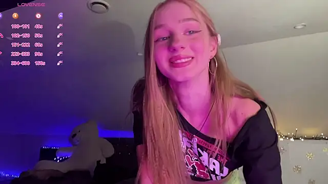 Anika Socutehe online show from July 31, 11:04 pm