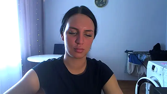 imvika online show from April 23, 3:52 am