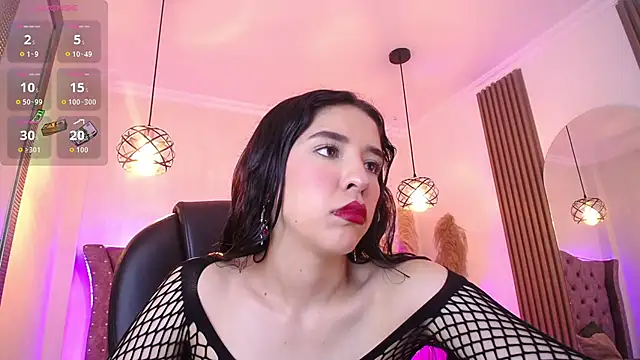 Amara Davis1 online show from May 26, 4:52 am