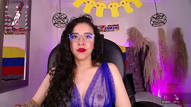 Snapshot of Amara_Davis1 chatting on July 7, 6:47 am Amara Davis1 online show from July 7, 6:47 am