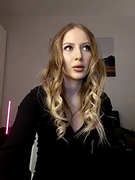 AlishaWey online show from February 27, 7:30 am