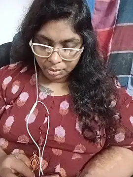Snapshot of deepika-mallus chatting on June 18, 6:23 pm deepika-mallus online show from June 18, 6:23 pm