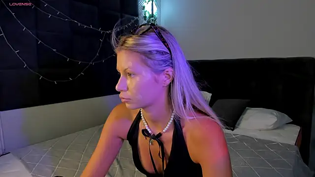 Sidny Beth online show from July 23, 12:02 am