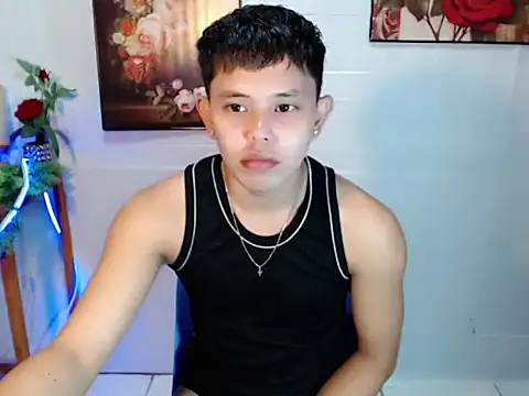 Snapshot of Baby_Maxxx chatting on June 26, 5:56 am Baby Maxxx online show from June 26, 5:56 am
