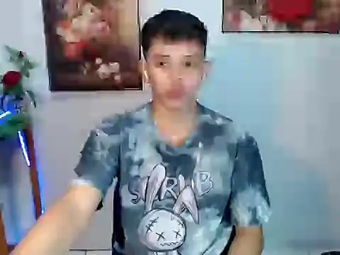 Snapshot of Baby_Maxxx chatting on July 6, 6:10 am Baby Maxxx online show from July 6, 6:10 am