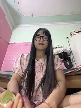 Leeeeiu online show from June 7, 3:16 pm