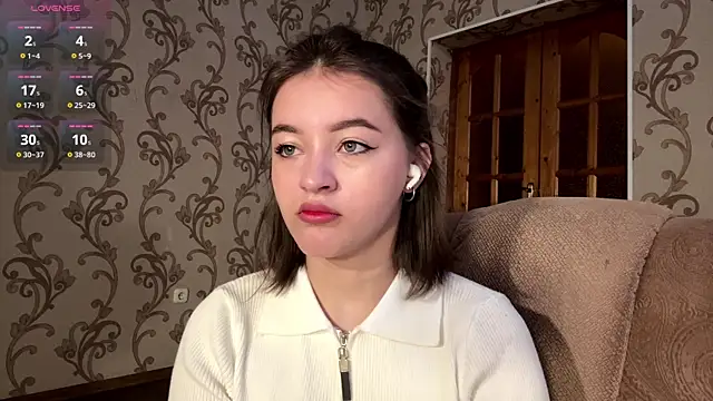 Snapshot of KarineDampy chatting on March 12, 8:09 am KarineDampy online show from March 12, 8:09 am