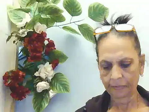 Hot queen58 online show from June 5, 9:48 am