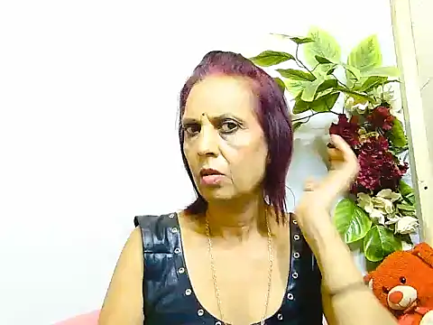 Hot queen58 online show from June 28, 6:19 am