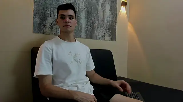 ZANE EVANS online show from July 25, 12:47 pm