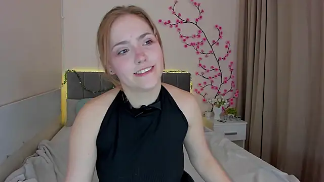 DellaRows online show from March 12, 1:28 pm