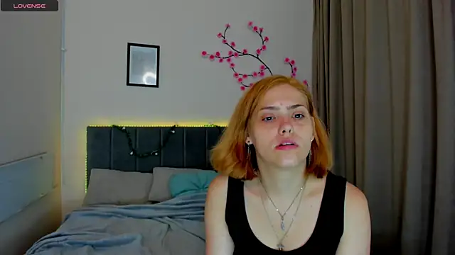 DellaRows online show from June 26, 5:23 am