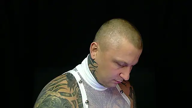 devilWithTats online show from March 11, 8:31 am