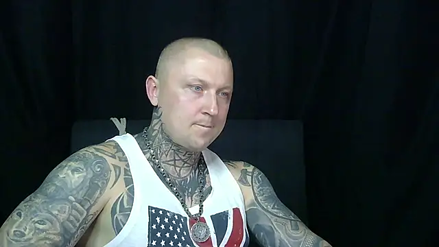 devilWithTats online show from June 17, 3:35 pm
