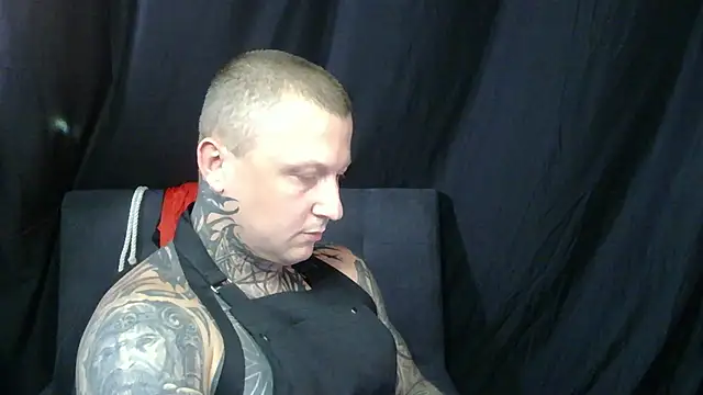 devilWithTats online show from June 30, 3:24 pm