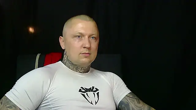 devilWithTats online show from July 7, 3:49 pm