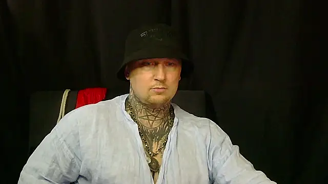 devilWithTats online show from July 13, 1:58 pm