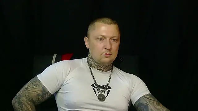 devilWithTats online show from July 19, 8:51 am