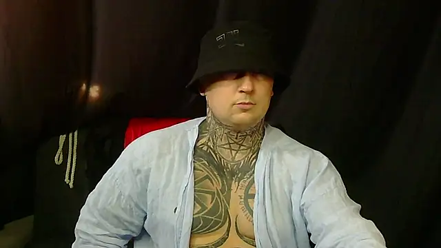 devilWithTats online show from July 30, 3:11 pm