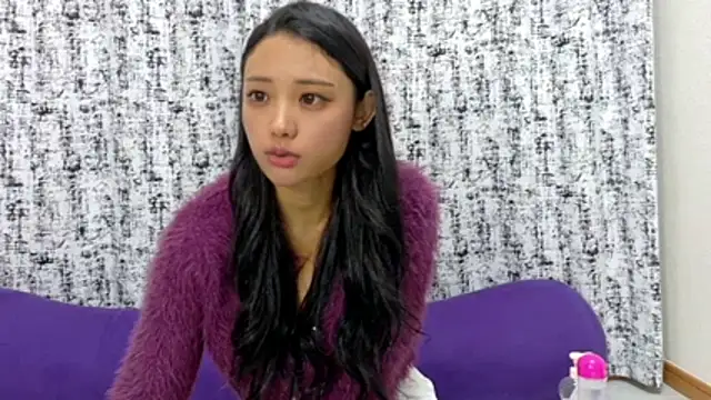 Snapshot of Rielu_xoxo chatting on April 5, 11:40 am Rielu xoxo online show from April 5, 11:40 am