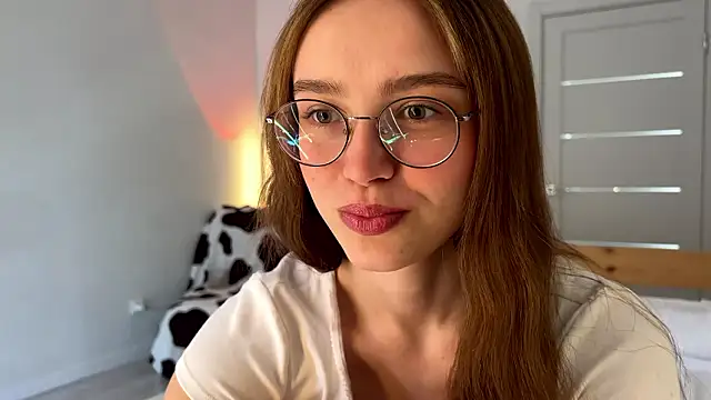 Lolatatee online show from March 17, 12:52 pm