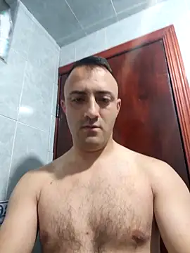 RaphandLey online show from March 1, 2:46 am