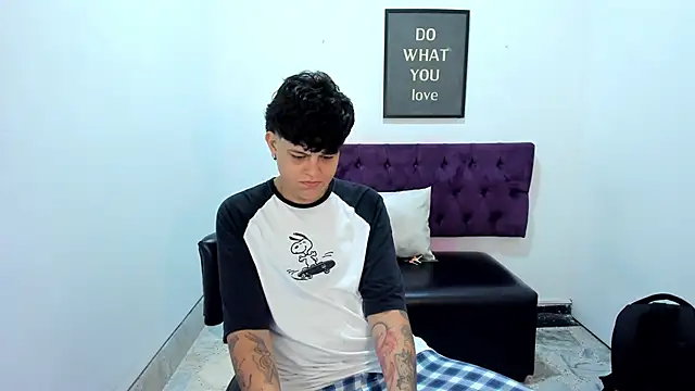 TomBoy Natali online show from April 28, 7:19 pm