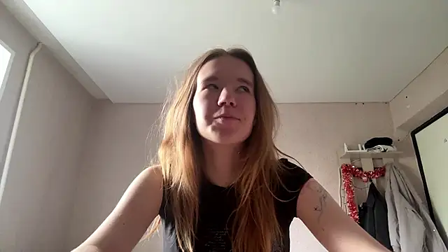 Snapshot of LeomaJee chatting on July 3, 11:49 am LeomaJee online show from July 3, 11:49 am